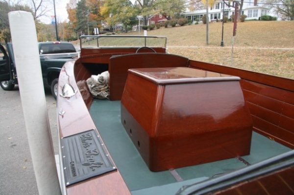 1939 Chris Craft 21' Deluxe Utility Runabout - Image 3