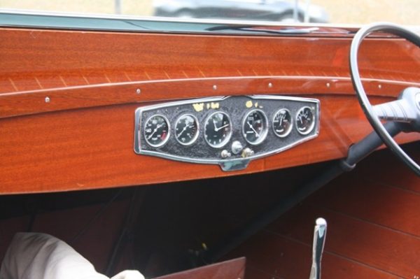 1939 Chris Craft 21' Deluxe Utility Runabout - Image 5