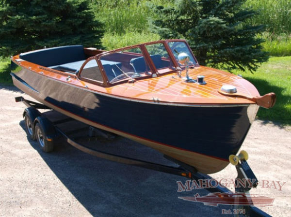 1947 Hutchinson 22' Utility Runabout