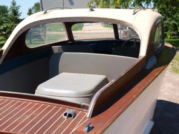 1948 Chris Craft 22' Sportsman Sedan - Image 4