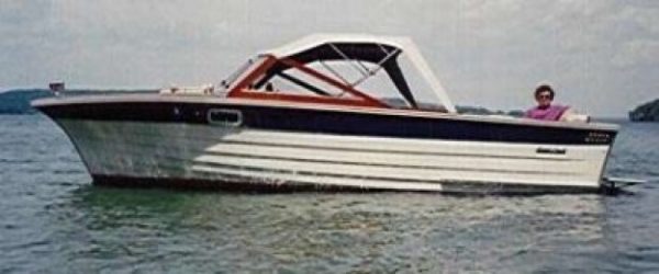 SOLD 1990 Skiff Craft 22' X220