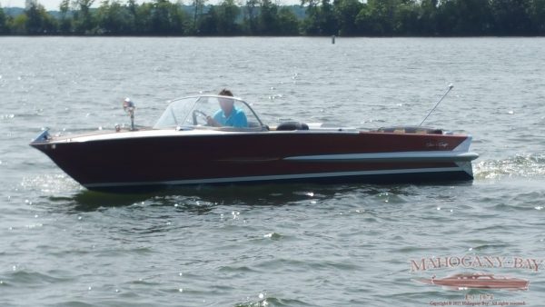 1962 Chris Craft 20' Holiday / Sold